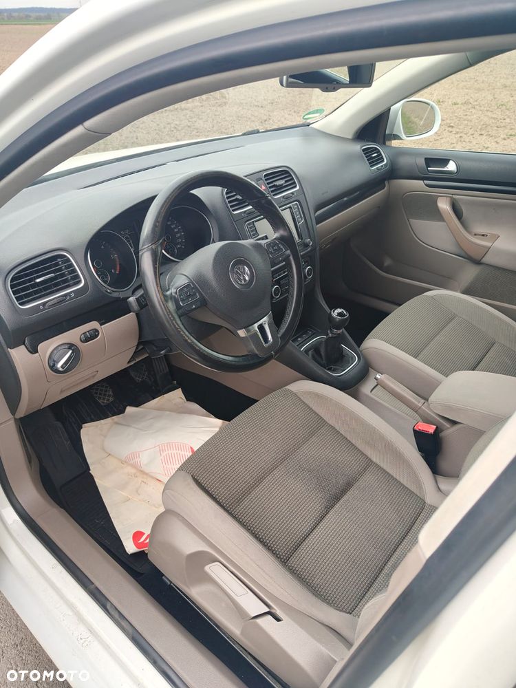 Volkswagen Golf 1.6 TDI DPF BlueMotion Technology Comfortline - 6