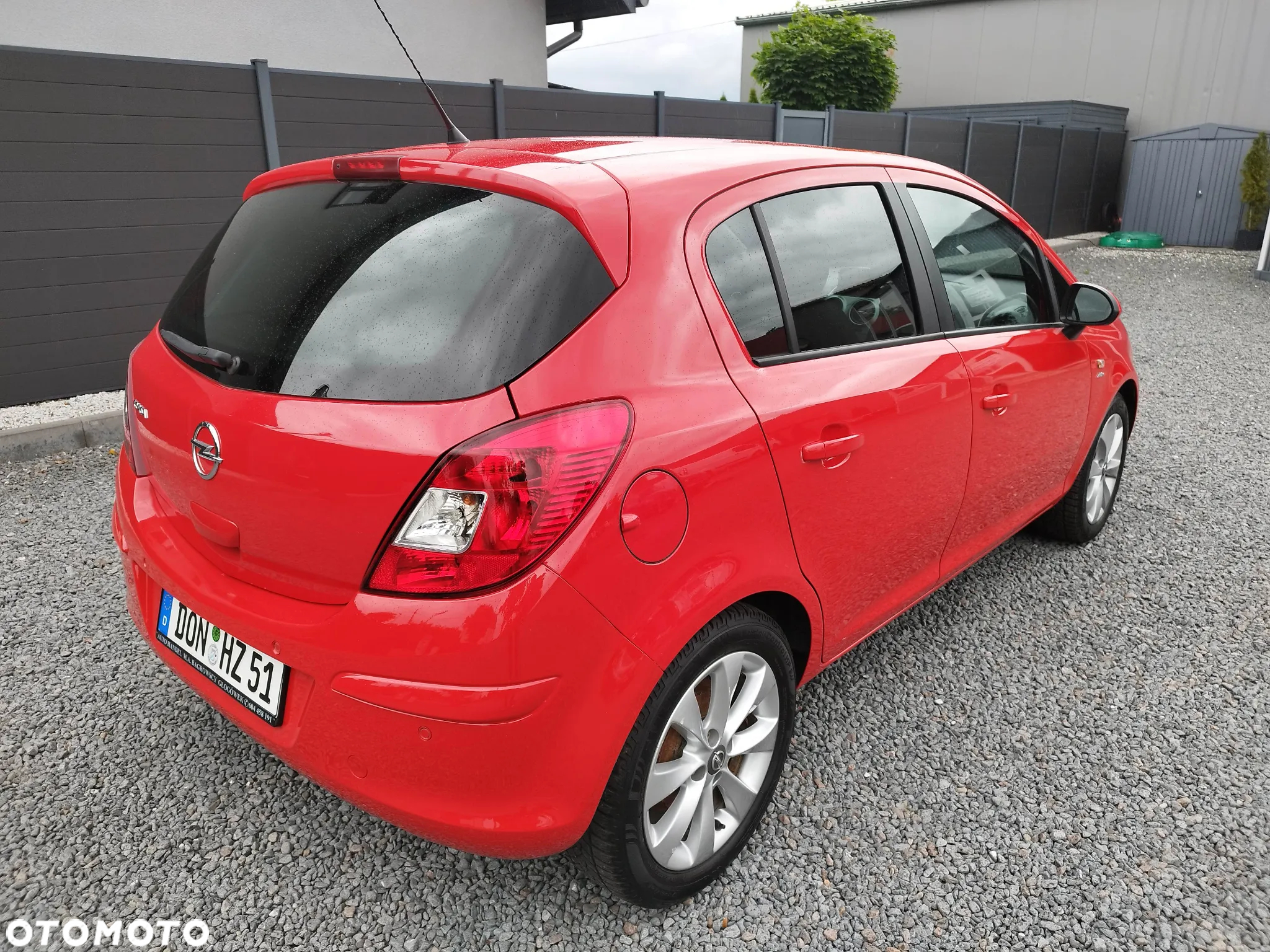 Opel Corsa 1.4 16V Innovation - 9