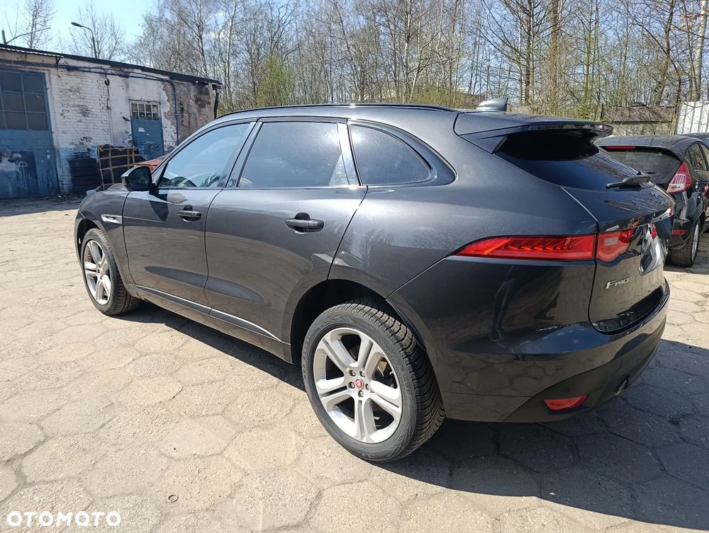 Jaguar F-Pace D300 AWD R-Dynamic SE - 18