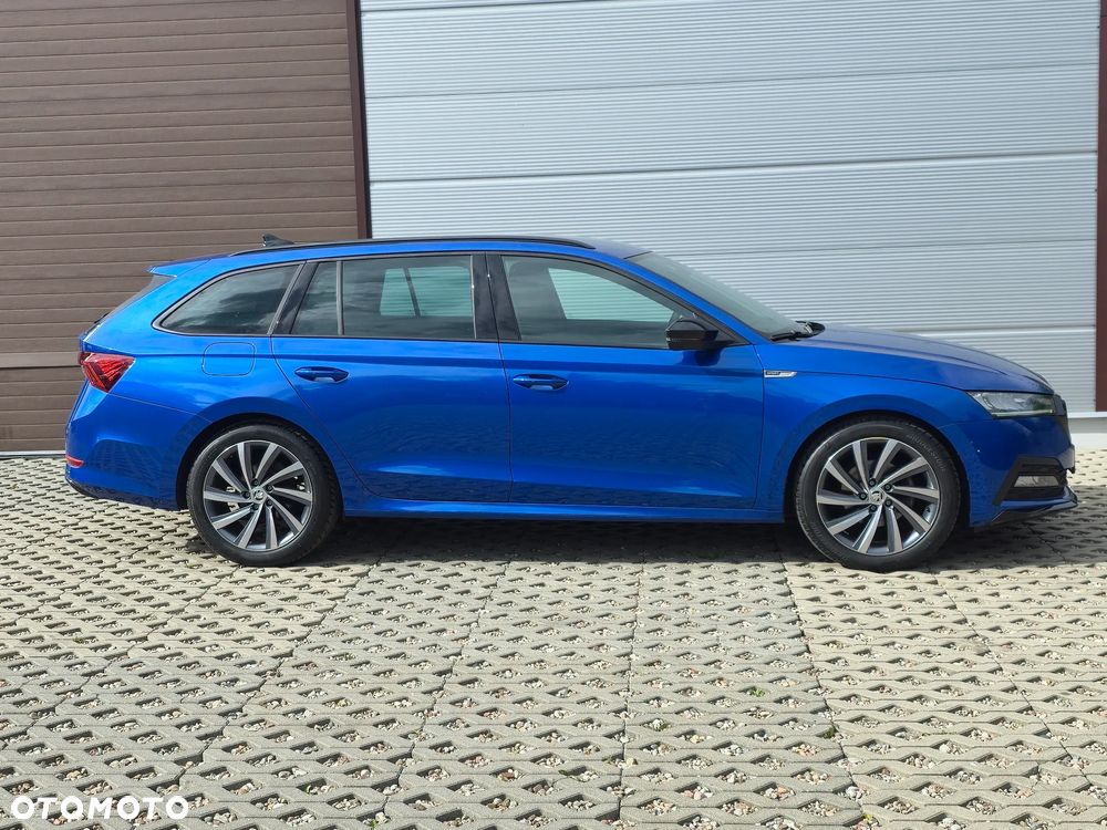 Skoda Octavia 2.0 TDI DSG Sportline - 15