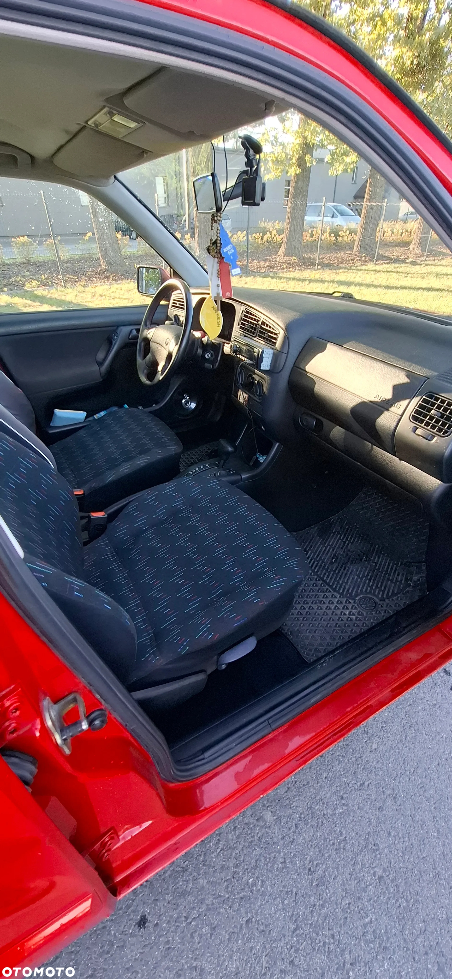 Volkswagen Golf - 14