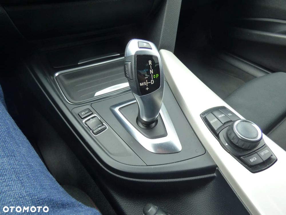 BMW Seria 3 - 13