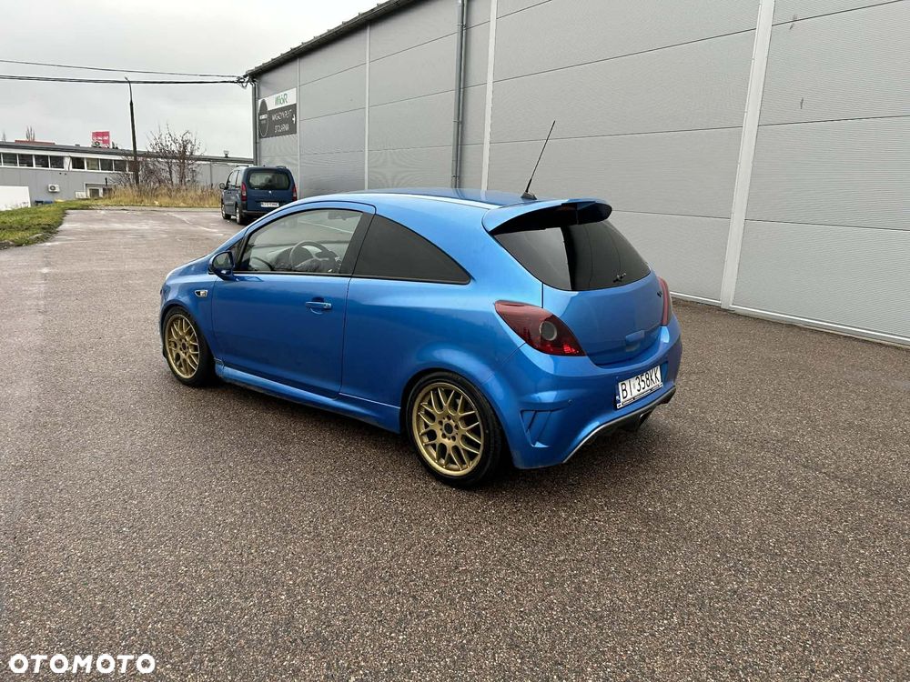 Opel Corsa 1.6 T OPC - 5