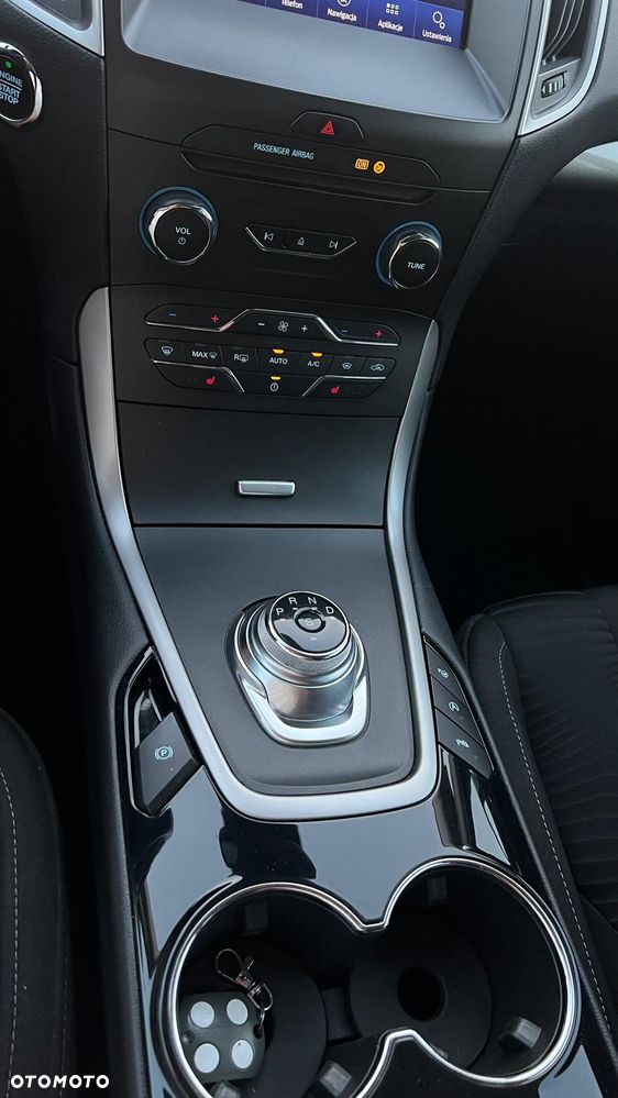 Ford S-Max - 29