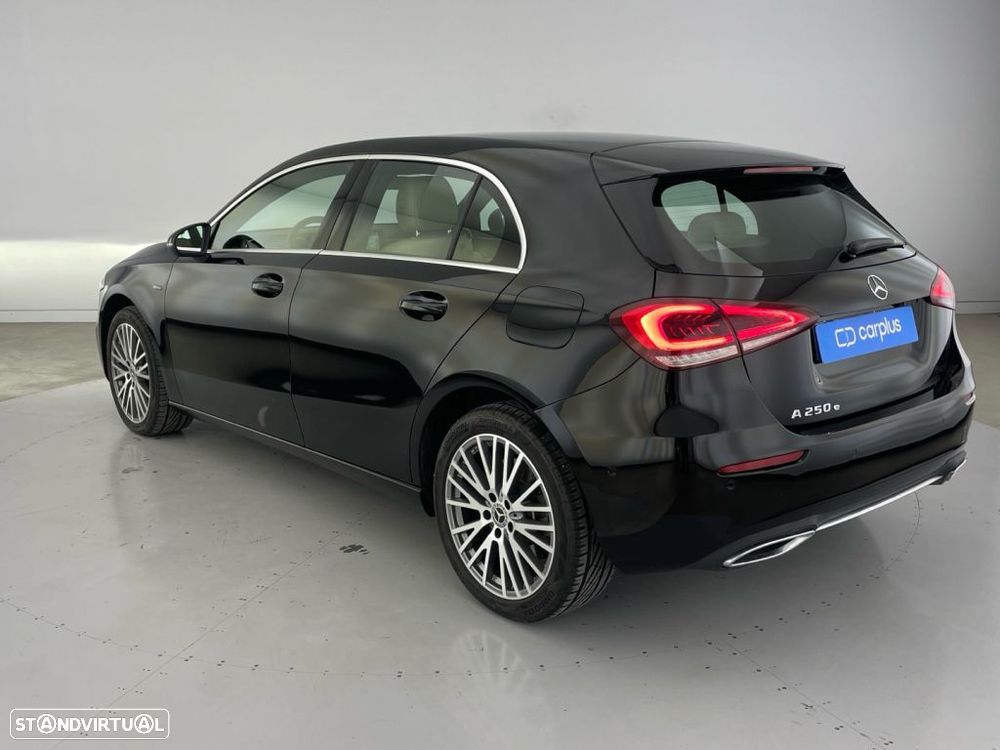 Mercedes-Benz A 250 e Progressive - 25