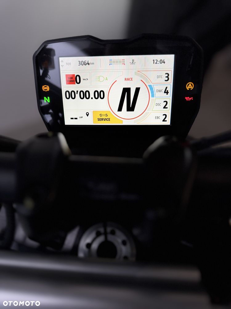 Ducati Streetfighter V4 - 8