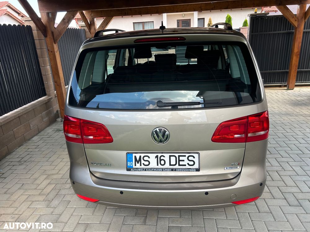Volkswagen Touran - 4