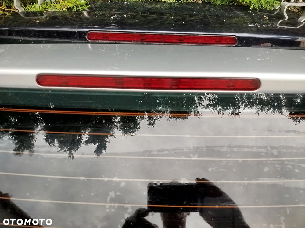 Audi A4 B7 kombi klapa tylna LY7W - 2