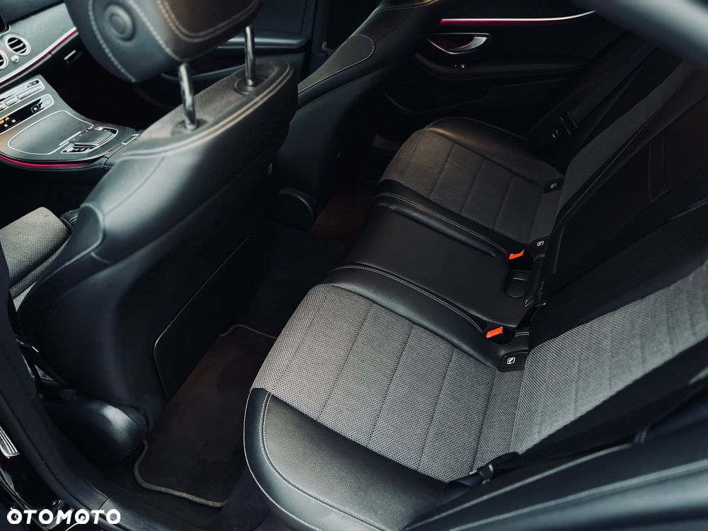 Mercedes-Benz Klasa E - 25