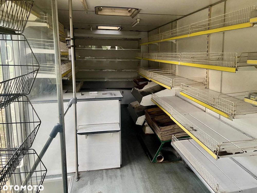 Mercedes-Benz 711D - 9