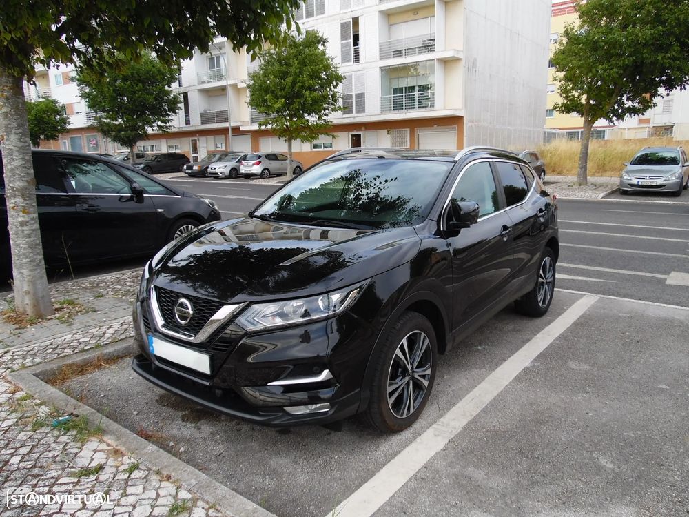 Nissan Qashqai 1.5 dCi N-Connecta J18 - 1
