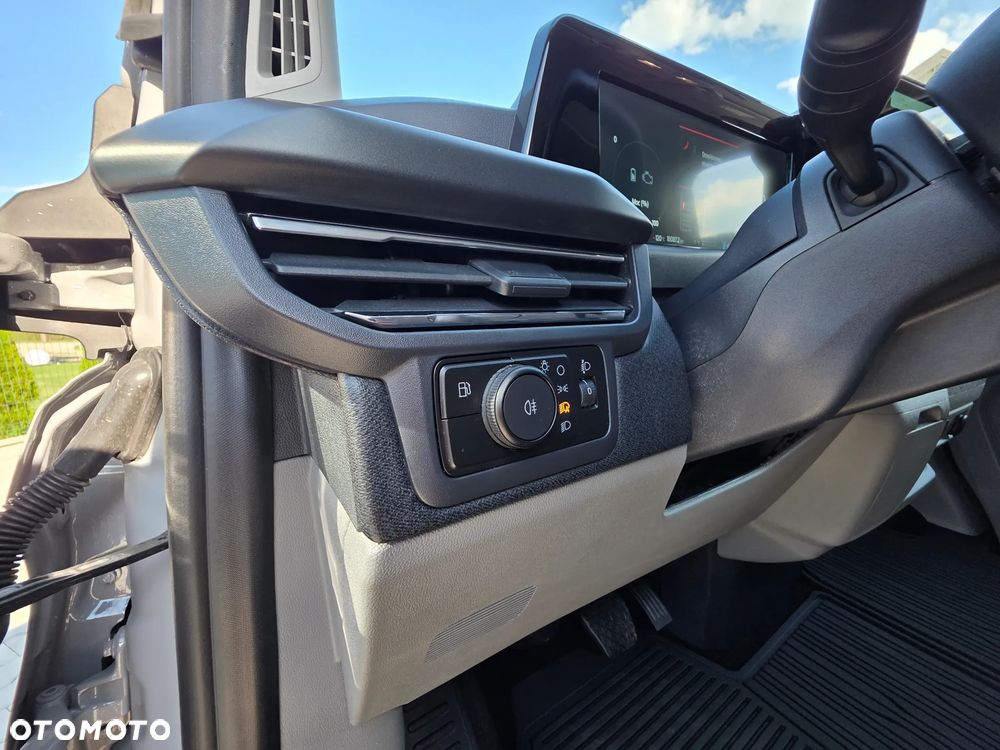 Ford Tourneo Custom PHEV L2H1 VA Titanium - 28
