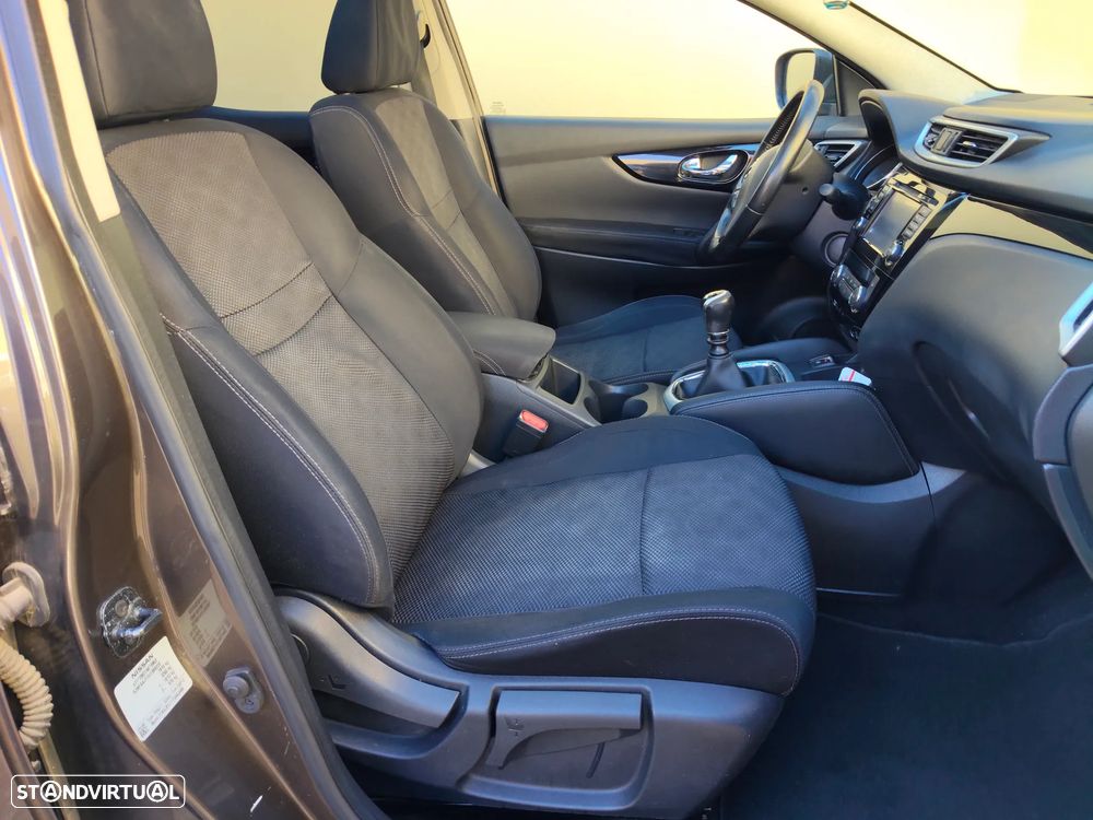 Nissan Qashqai 1.5 dCi Tekna Sport 18 129g - 26