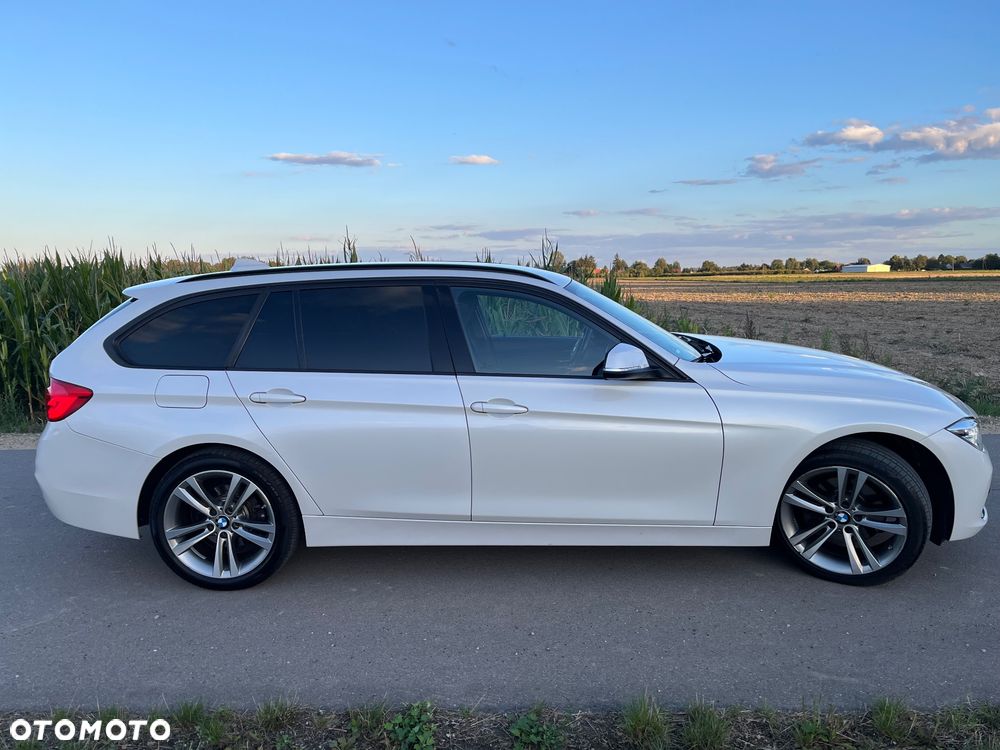 BMW Seria 3 320d Sport Line - 15