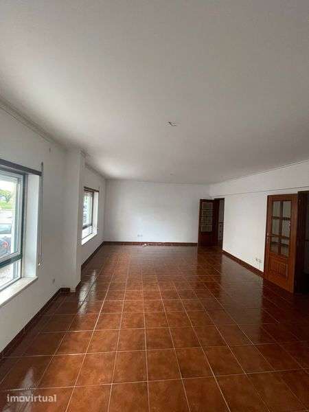 Apartamento T3 Carregado - Grande imagem: 2/11