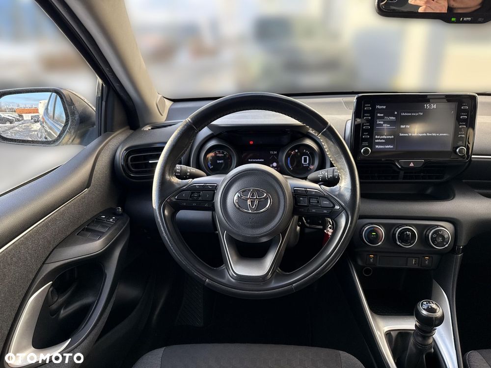 Toyota Yaris - 12