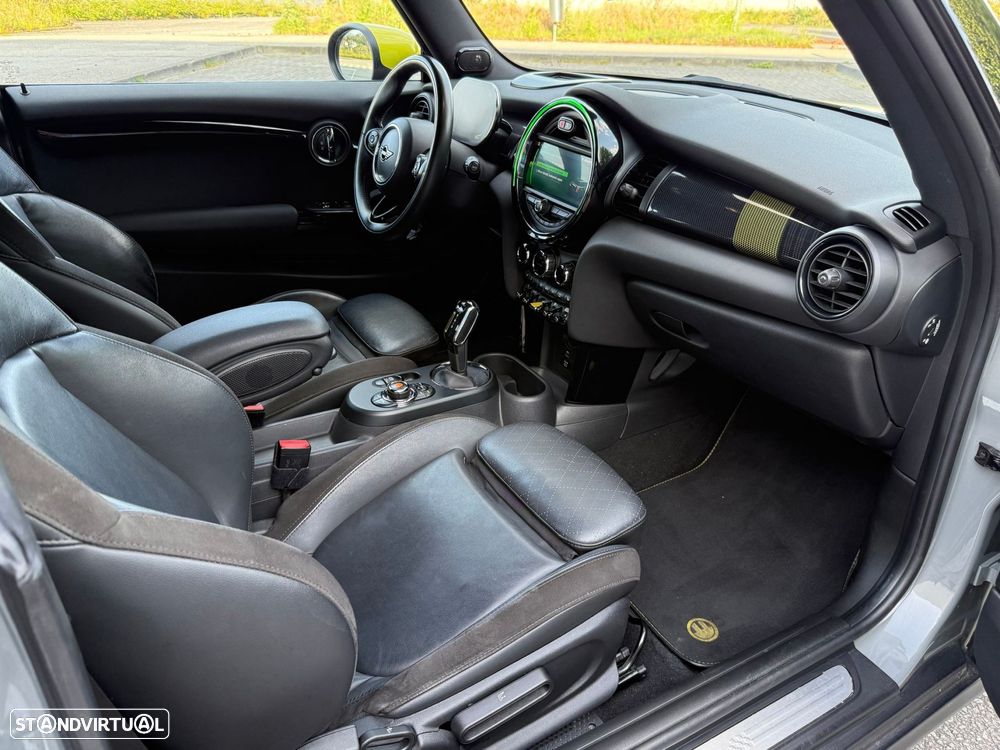 MINI 3 Portas Cooper SE Premium Essential - 29