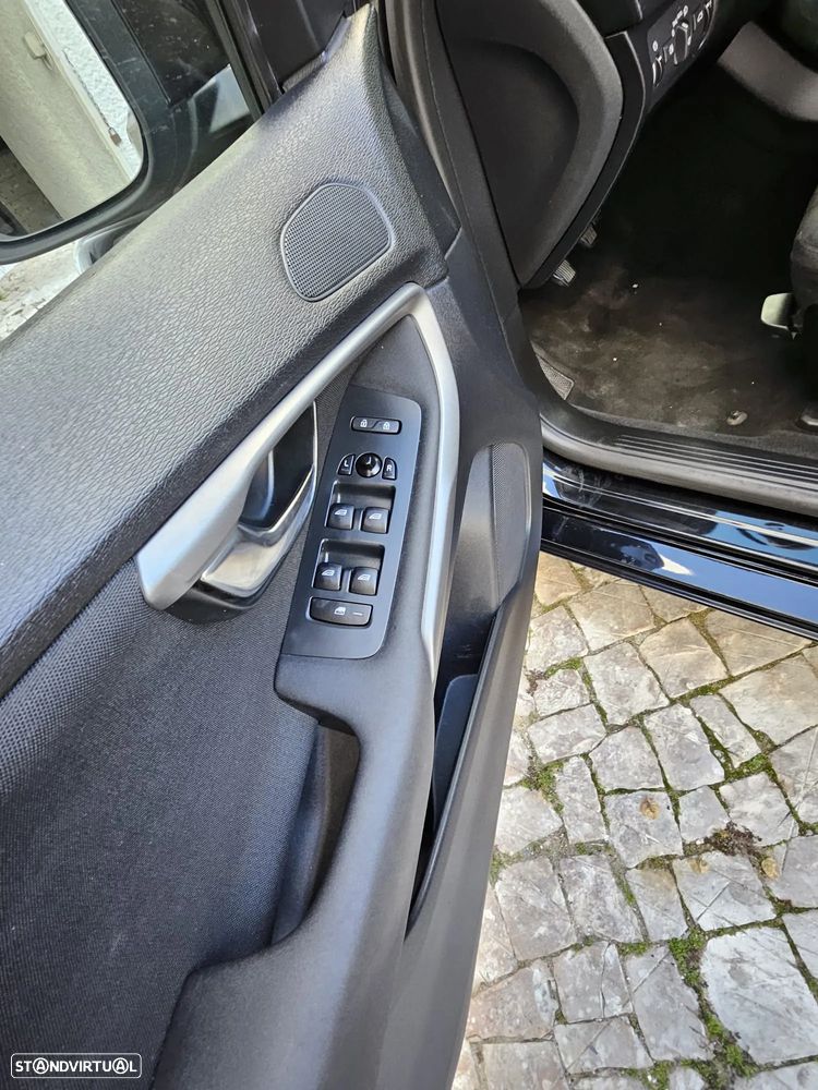Volvo V40 - 10