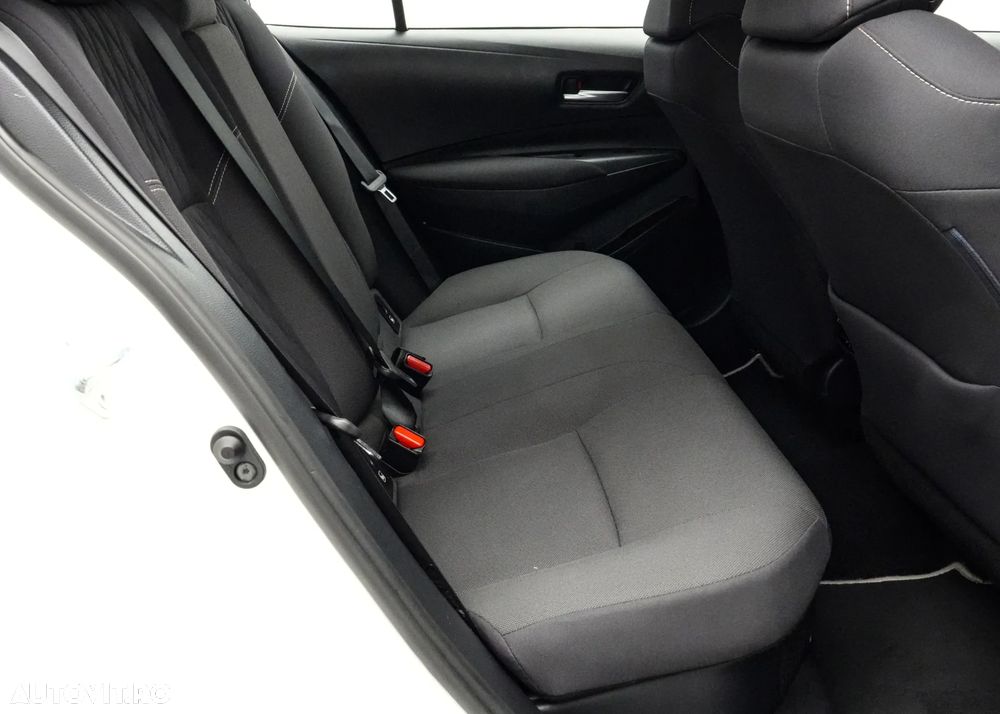 Toyota Corolla 1.8 HSD Dynamic - 17