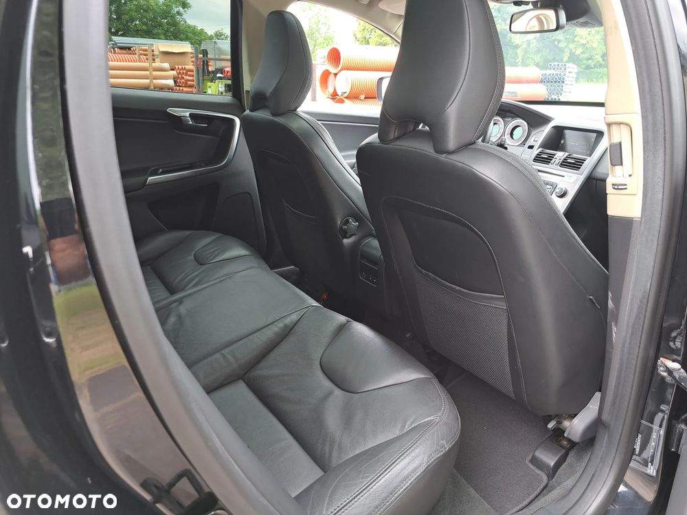 Volvo XC 60 T6 AWD Ocean Race - 11