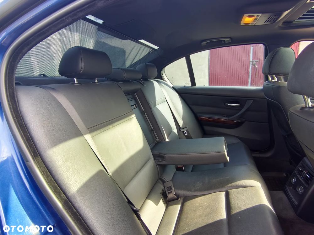 BMW Seria 3 - 30