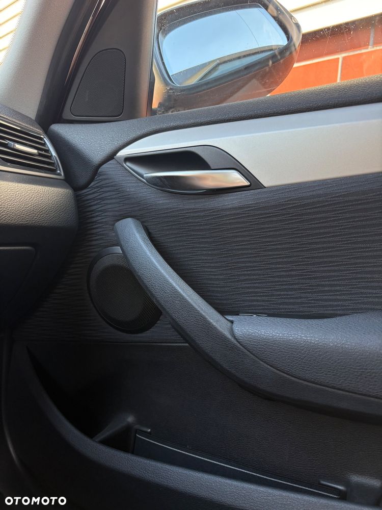 BMW X1 xDrive20i - 14