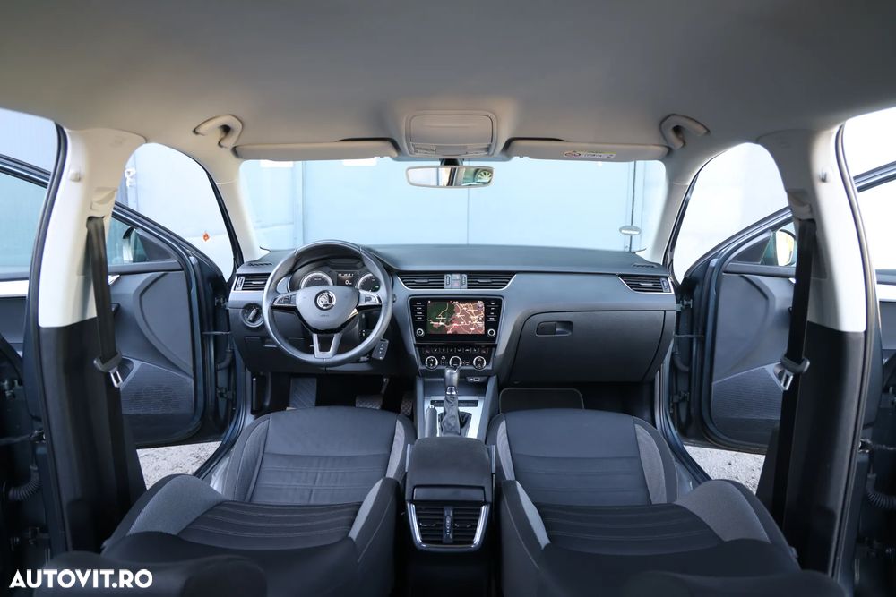 Skoda Octavia 1.6 TDI DSG Ambition - 12