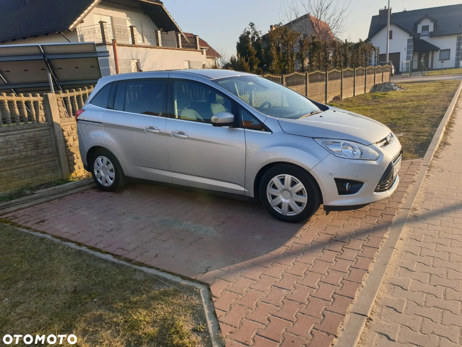 Ford Grand C-MAX 1.6 TDCi Titanium - 20