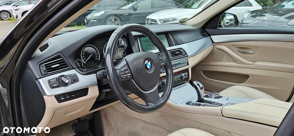 BMW Seria 5 530d Touring Modern Line - 28