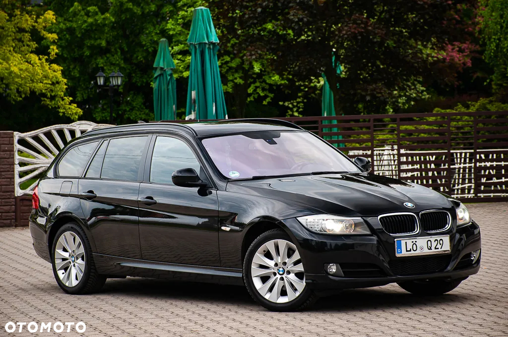 BMW Seria 3 320d xDrive DPF Touring Edition Fleet Exclusive - 12