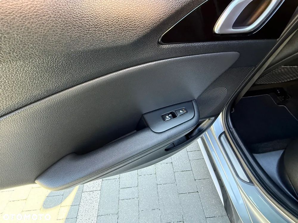 Kia ProCeed 1.5 T-GDI DCT7 OPF GT LINE - 23