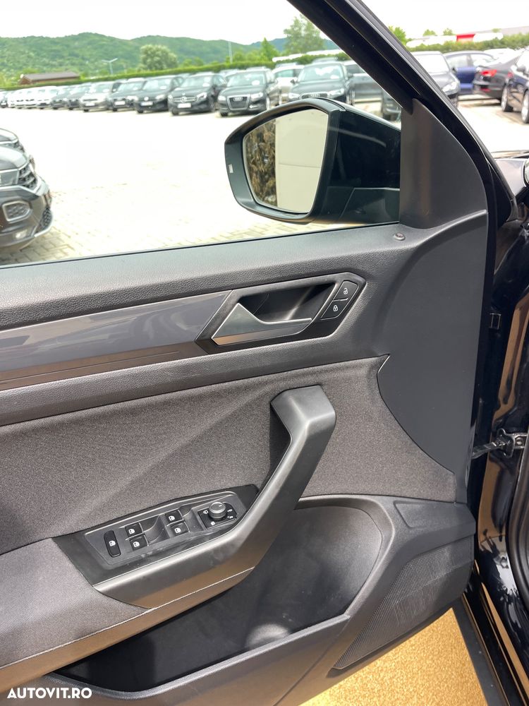 Volkswagen T-Roc 2.0 TDI DSG Sport - 31