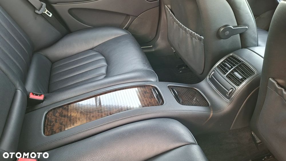 Mercedes-Benz CLS 350 - 25