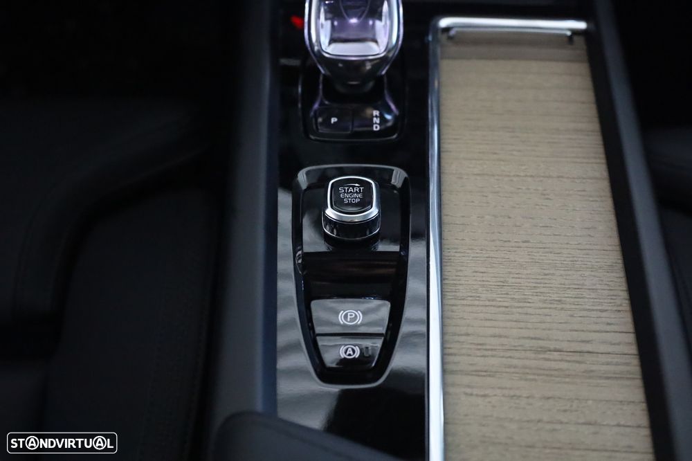 Volvo XC 60 2.0 T6 PHEV Plus Bright - 16