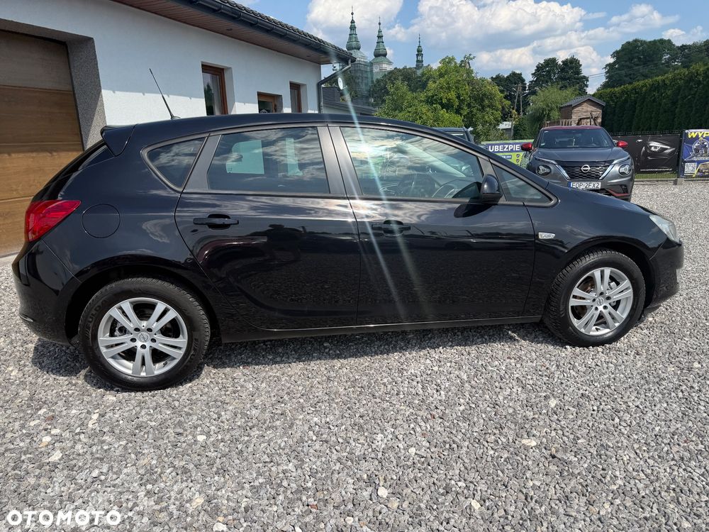 Opel Astra 1.4 T Cosmo - 22