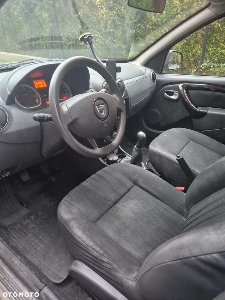 Dacia Duster 1.6 - 11