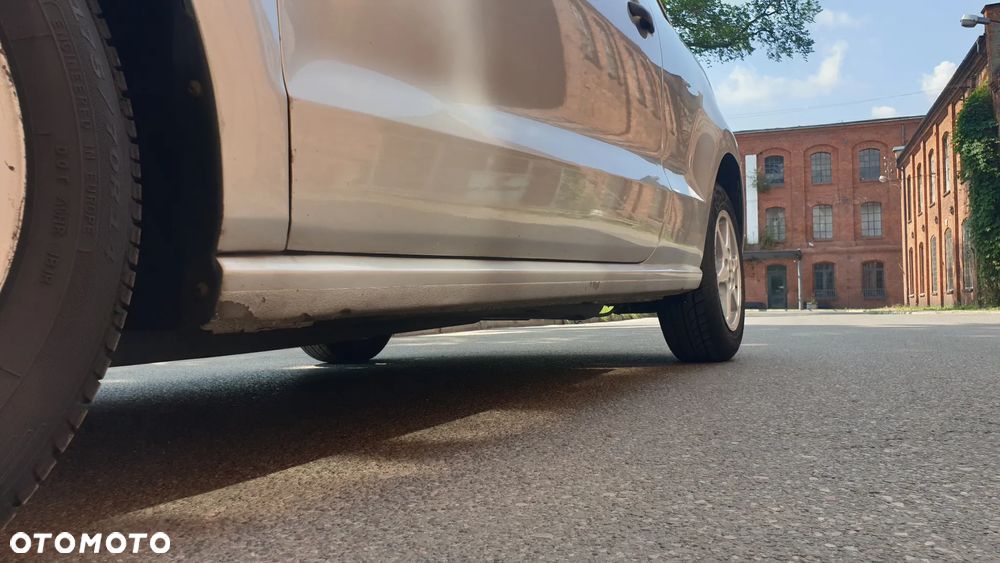 Volkswagen Polo 1.6 TDI DPF Comfortline - 14