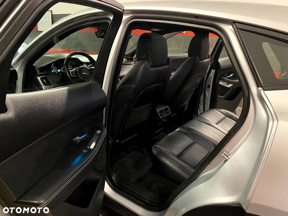 Jaguar E-Pace D150 AWD R-Dynamic HSE - 22