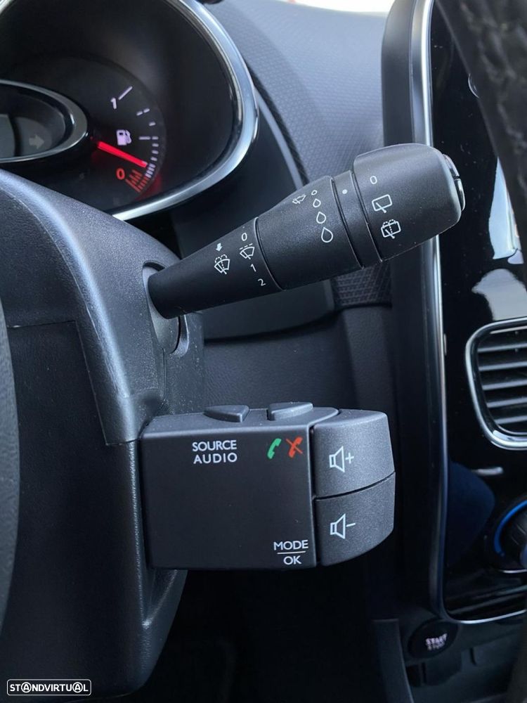 Renault Clio Sport Tourer 1.5 dCi Limited - 12