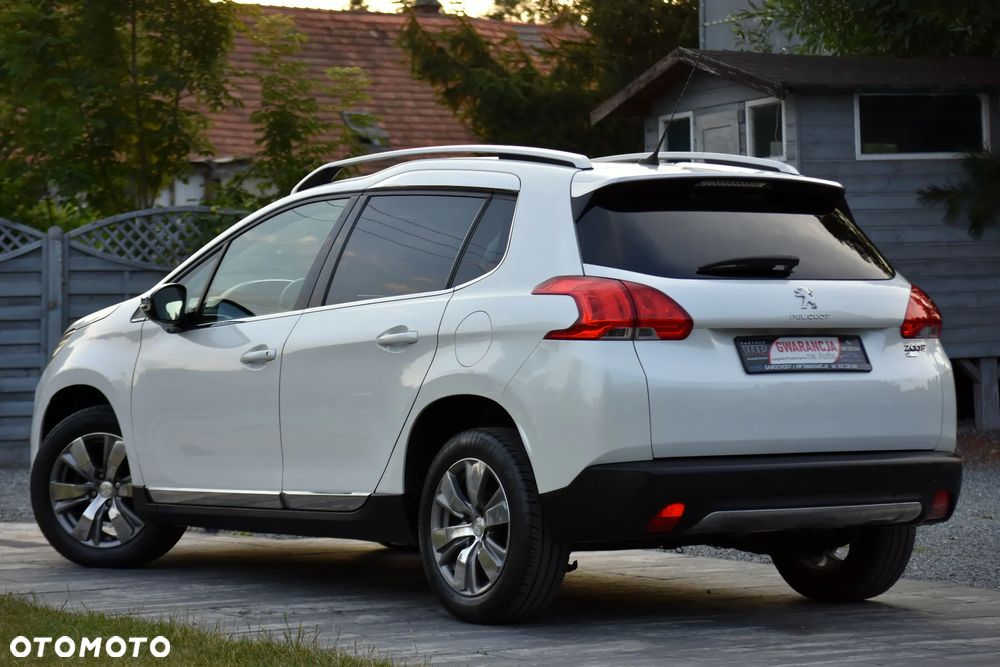Peugeot 2008 BlueHDi 100 STOP & START Style - 15