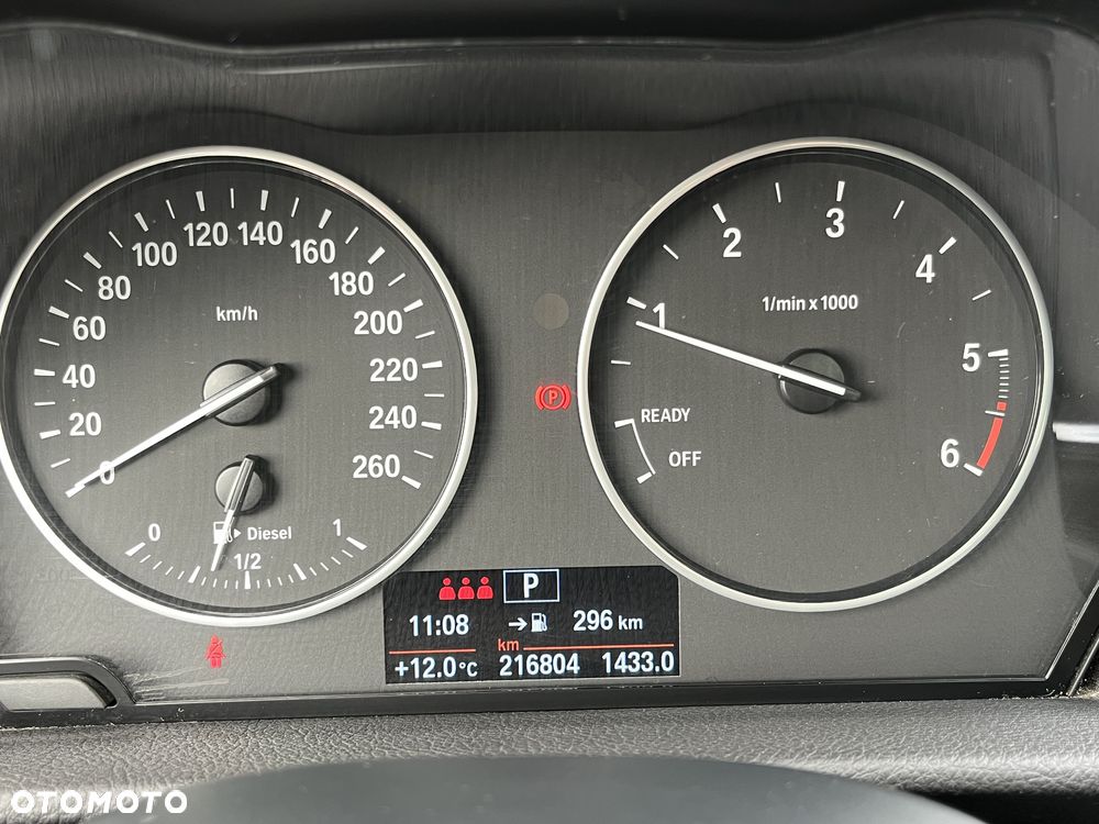 BMW Seria 2 220d Advantage - 11