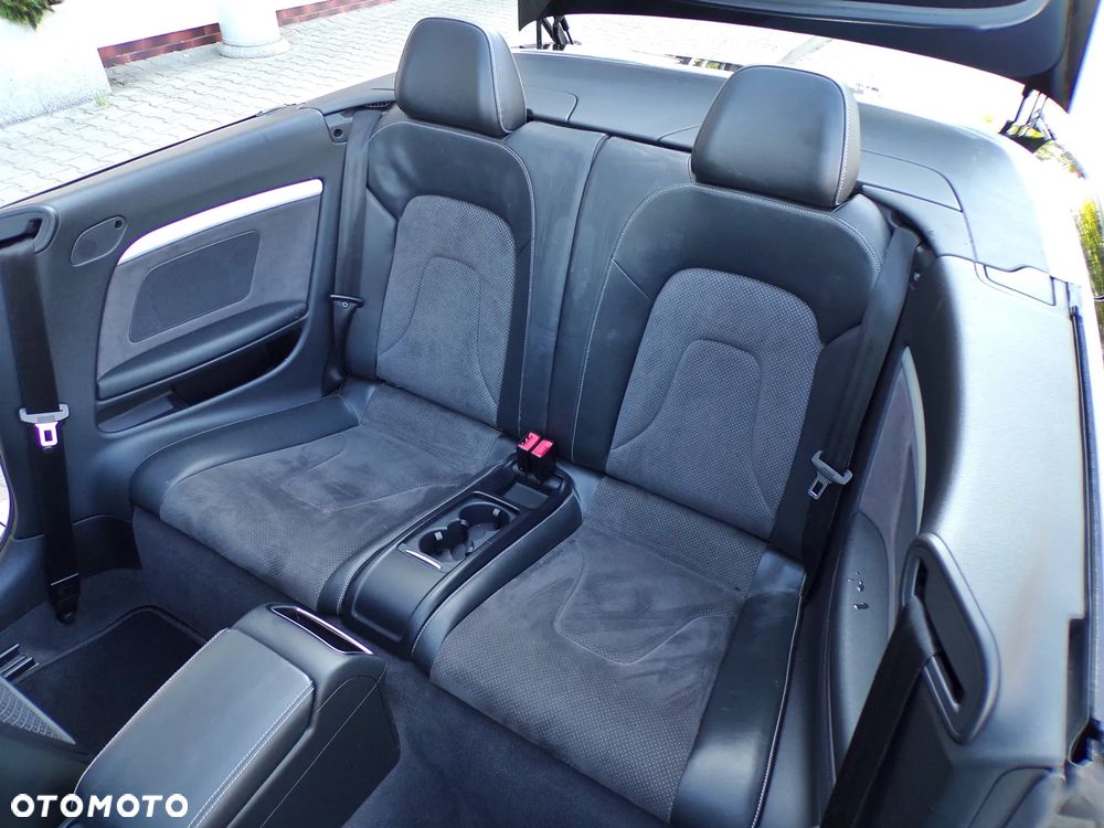 Audi A5 Cabrio - 36