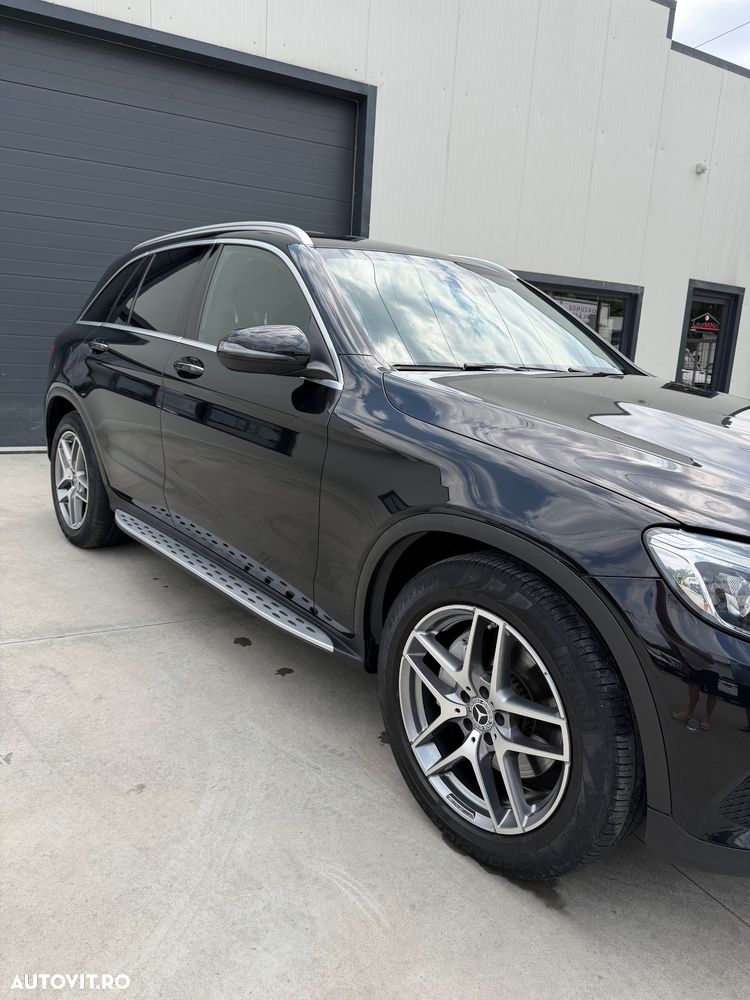 Mercedes-Benz GLC - 9