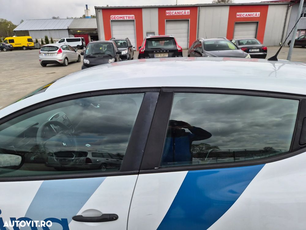 Renault Clio Cargo ENERGY dCi 75 Extra - 17