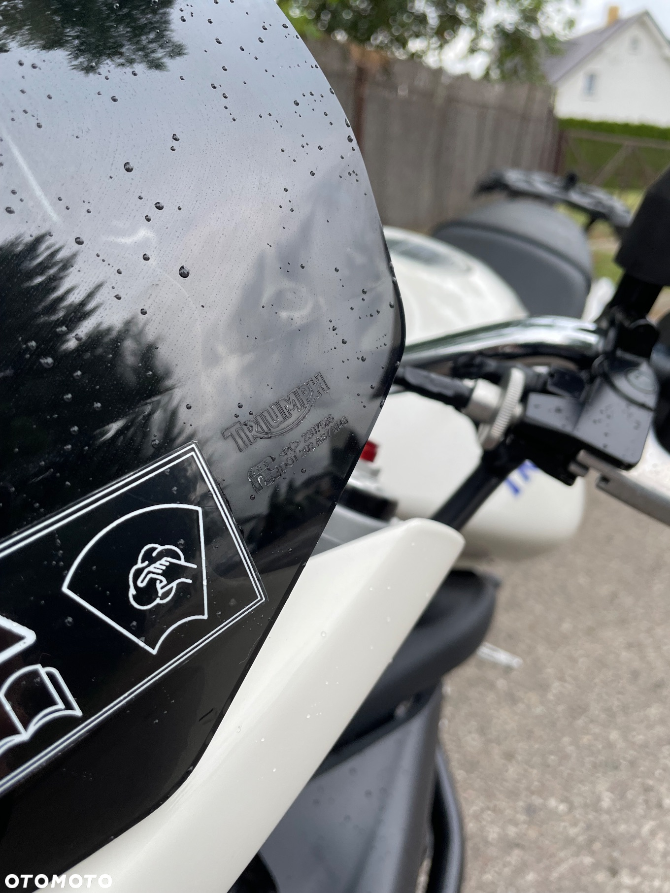 Triumph Street Triple - 18