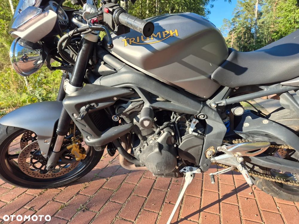 Triumph Street Triple - 6