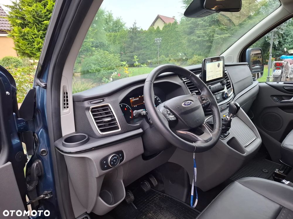 Ford Tourneo Custom 2.0 EcoBlue L2 Titanium - 12