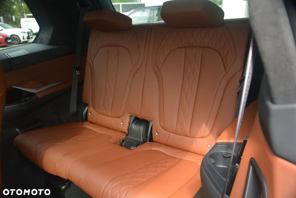 BMW X7 - 20