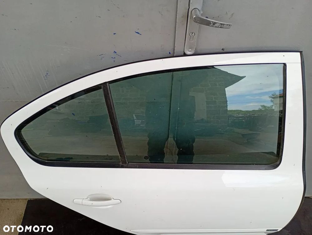 drzwi tylne prawe tył kompletne 1026 skoda octavia ii lift hb 2011r - 2