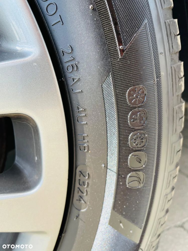 Toyota Yaris 1.33 VVT-i Executive - 22